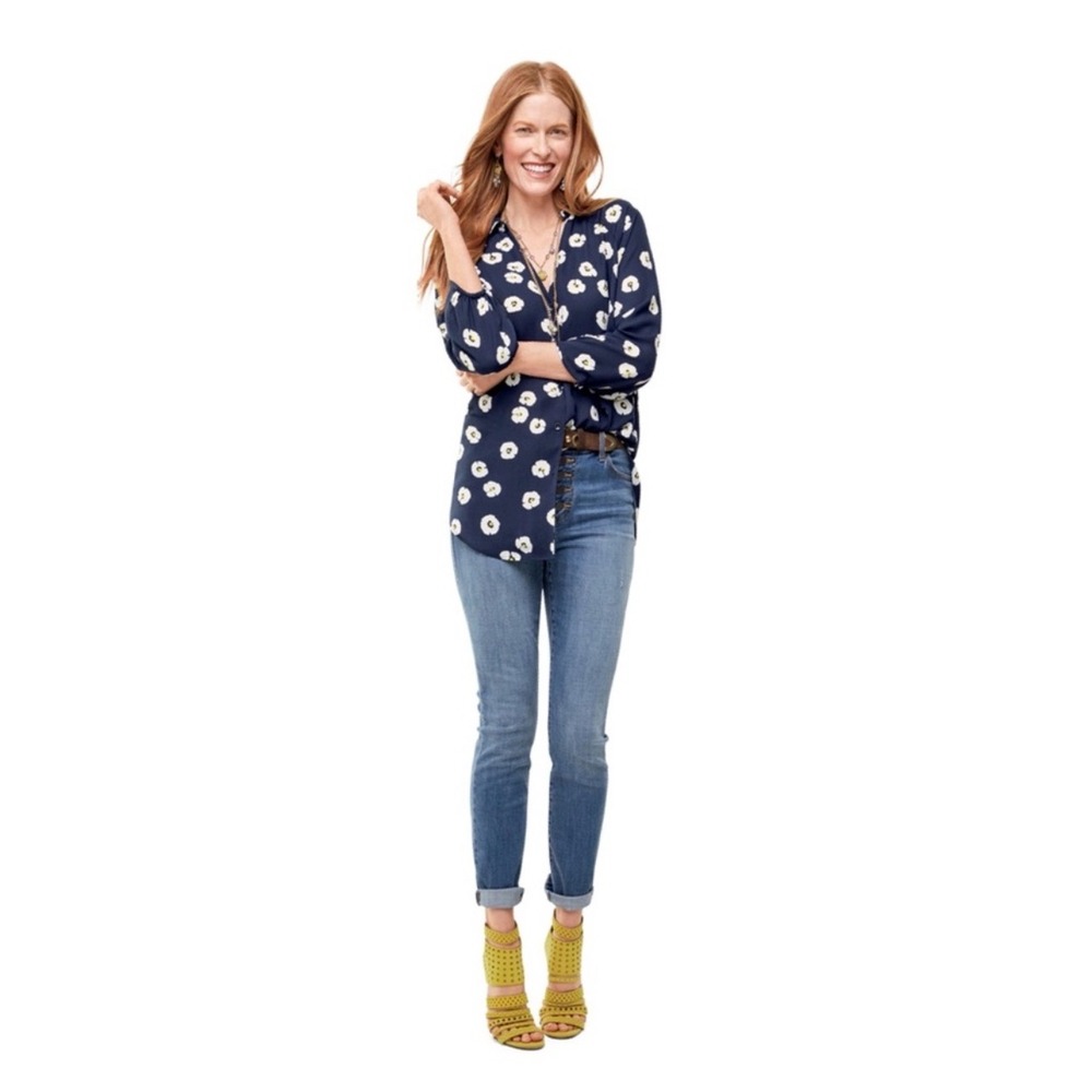 Cabi Go To Button Up 3/4‎ Sleeve Relaxed Fit Blouse in Navy Floral Size S